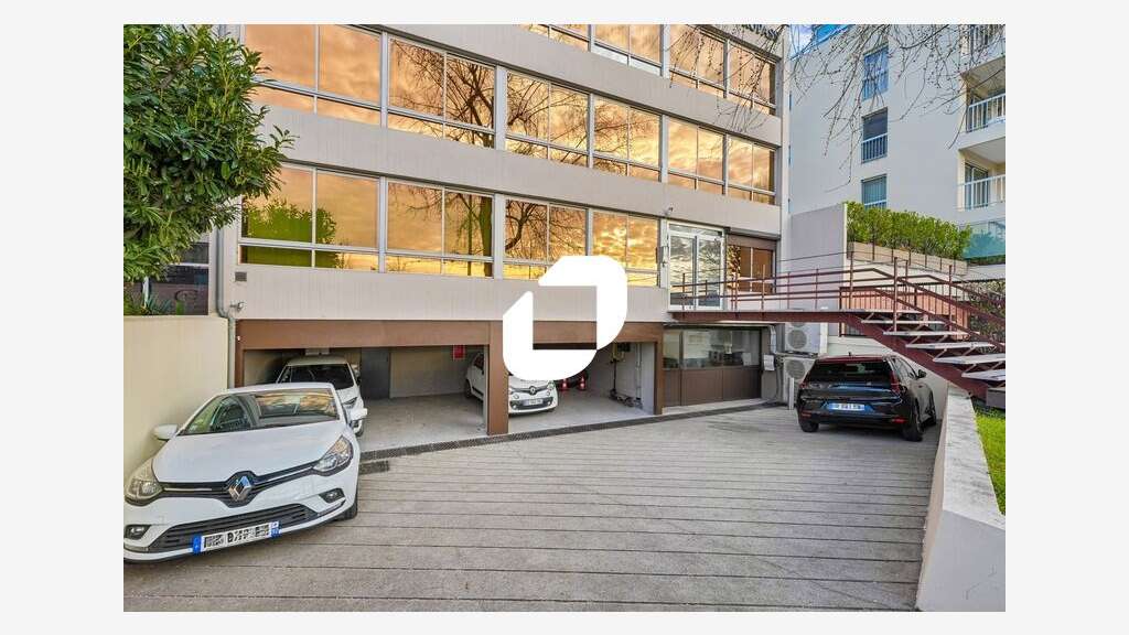 Vente Bureaux 367m² Courbevoie