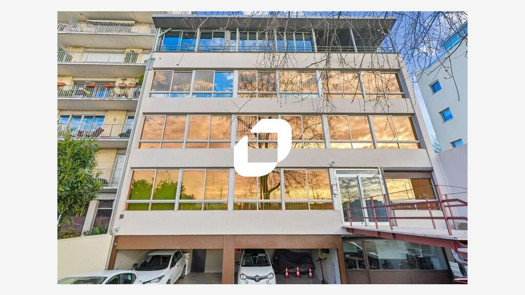 Vente Bureaux 367m² Courbevoie