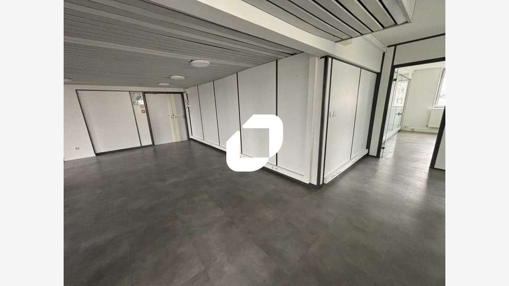 Vente Bureaux 74m² Evry courcouronnes