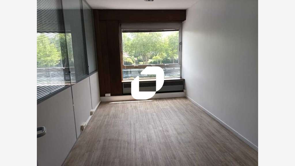 Vente Bureaux 390m² Croix