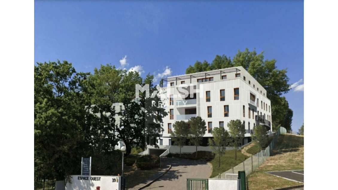 Bureaux dès 833m² à vendre ou à louer à Dardilly 