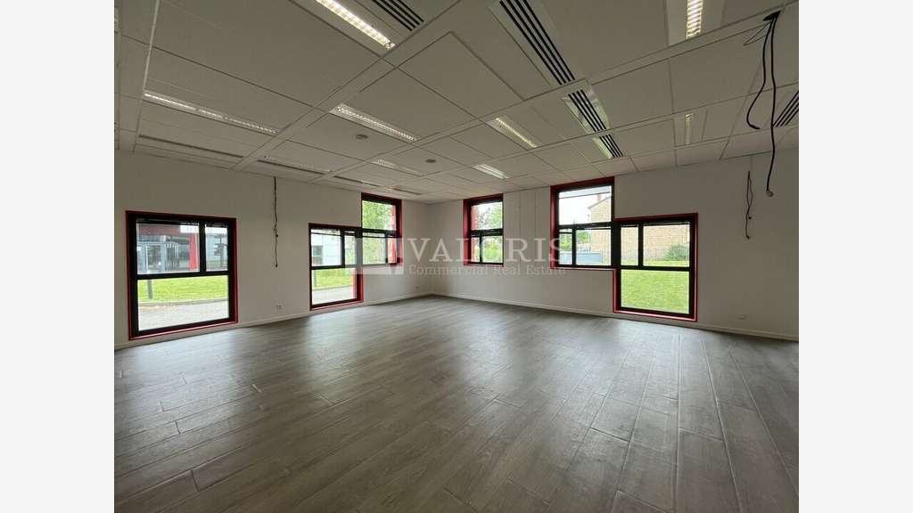 Bureaux 200m² BBC NF Tertiaire à vendre à Dardilly