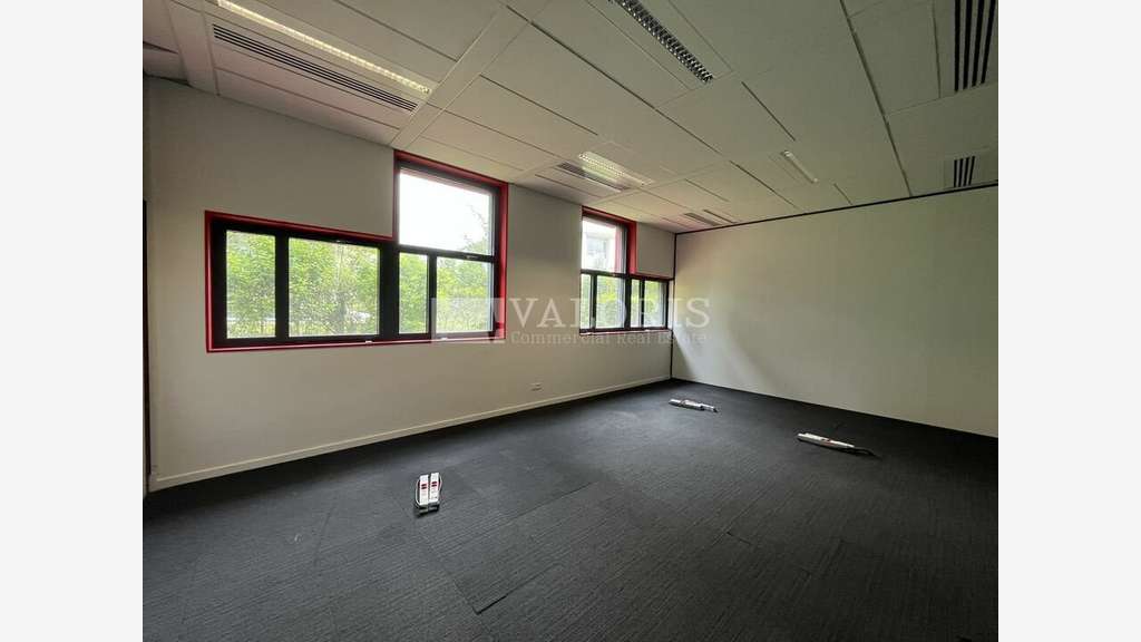 Bureaux 200m² BBC NF Tertiaire à vendre à Dardilly