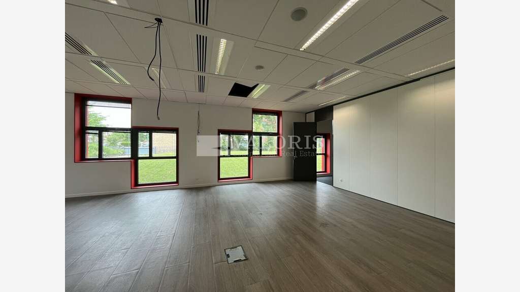 Bureaux 200m² BBC NF Tertiaire à vendre à Dardilly
