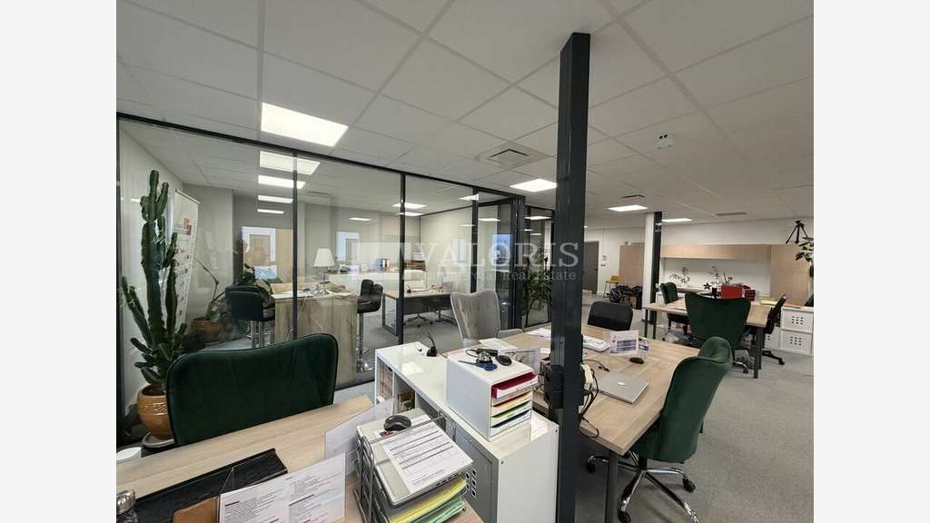 Bureaux 140m²en étage à vendre à Dardilly TECHLID 