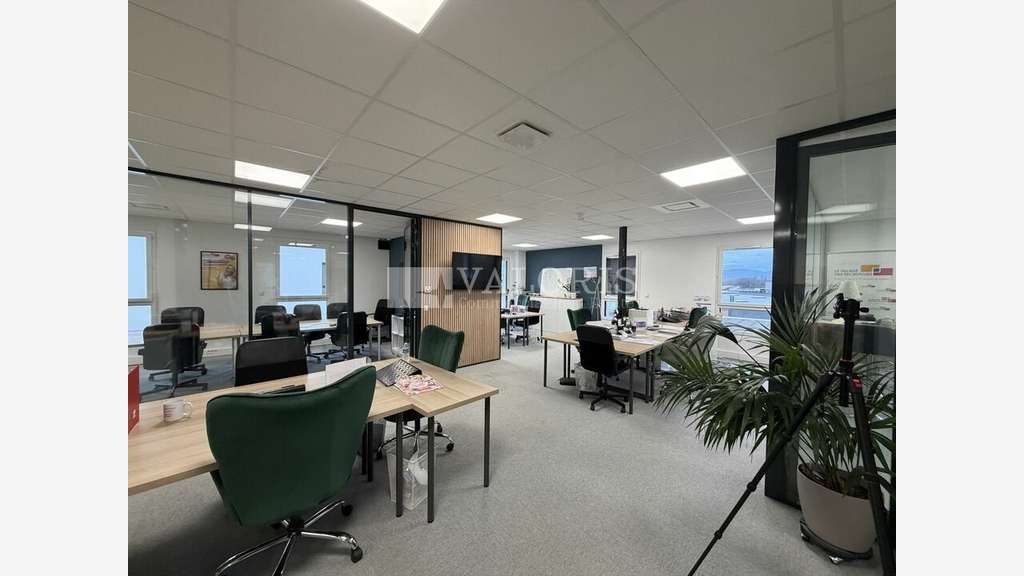 Bureaux 140m²en étage à vendre à Dardilly TECHLID 