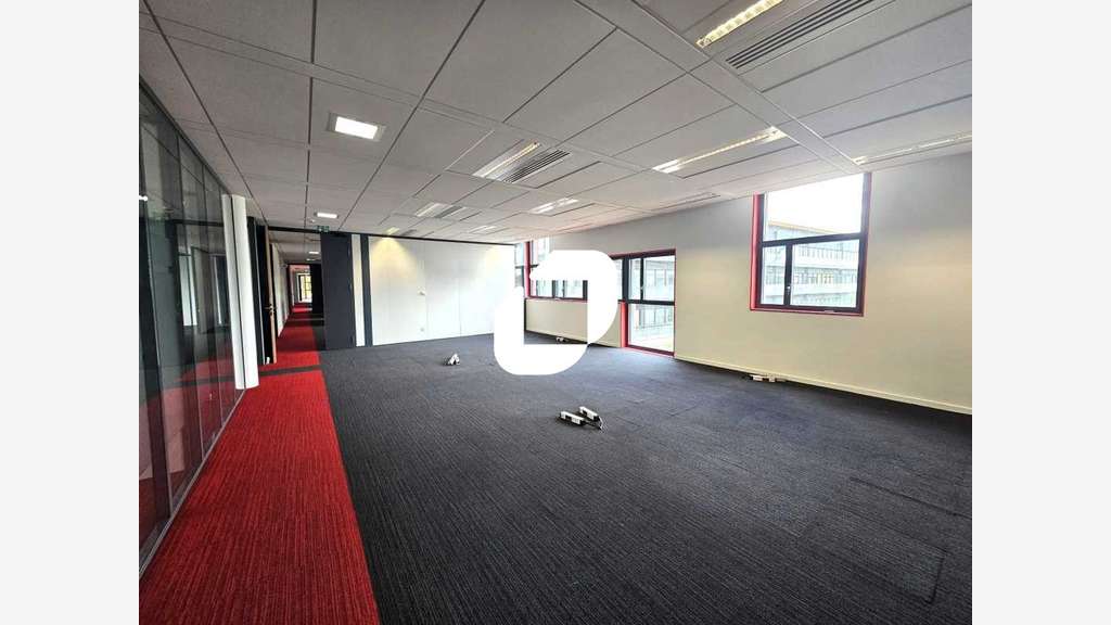 Vente Bureaux 2000m² Dardilly