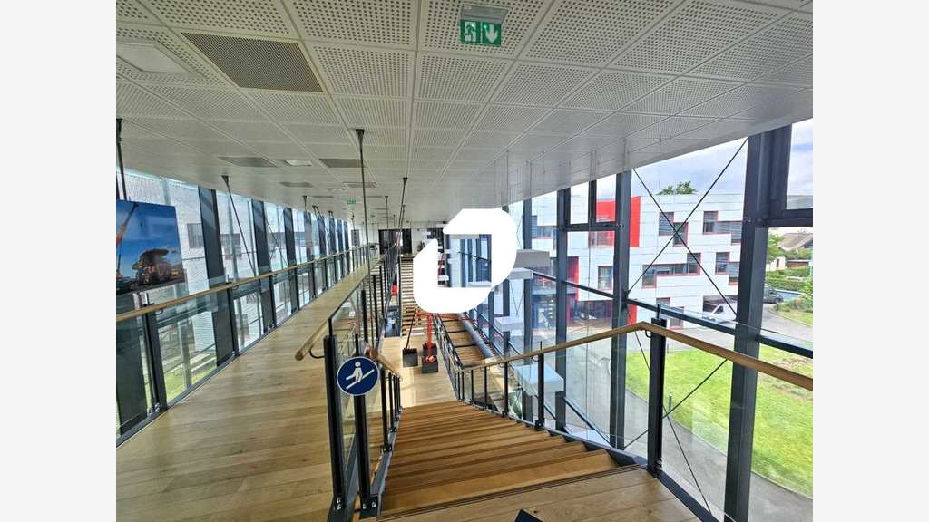 Vente Bureaux 2000m² Dardilly