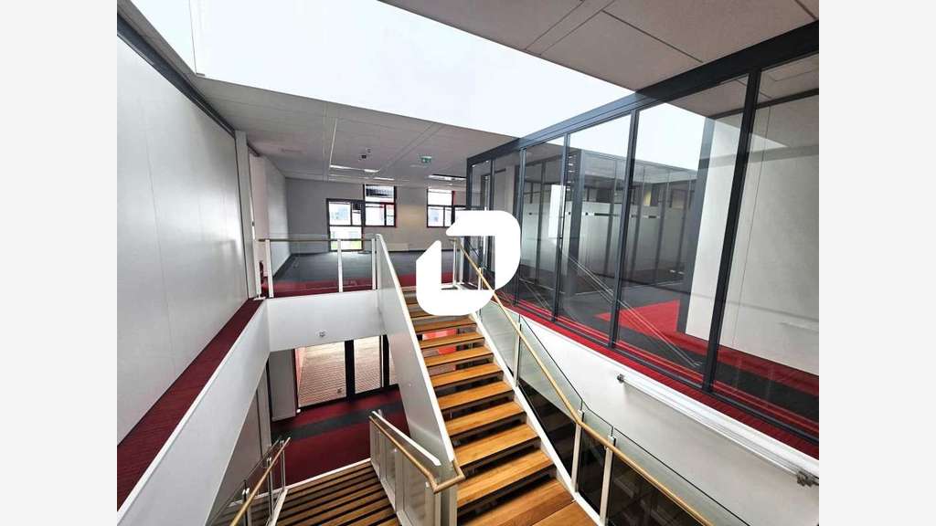Vente Bureaux 2000m² Dardilly