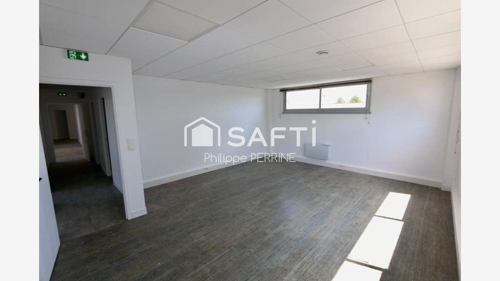 Vente bureaux 60m² RDC rénové aux portes de Caen