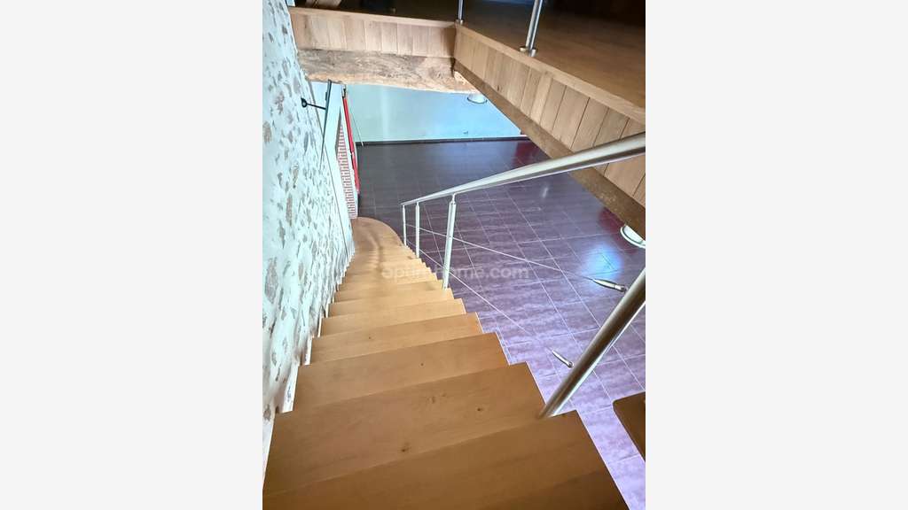 Superbe grange rénovée avec gout à Dun le Palestel