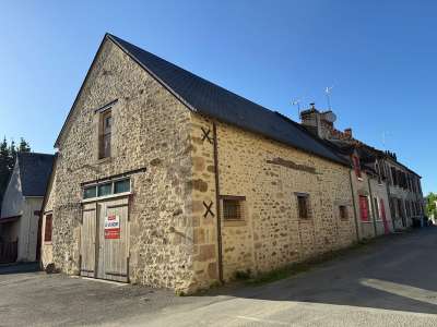 Superbe grange rénovée avec gout à Dun le Palestel