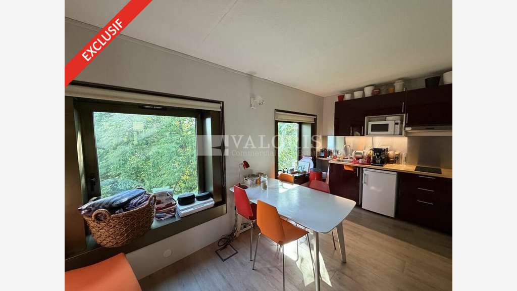 Bureaux 114m² au dernier étage à vendre à Ecully 