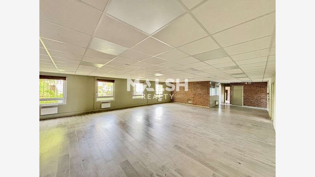 À vendre 206m² de bureaux + activité 69m² à Écully