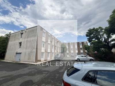 Bureaux 206m² + local 69m² à vendre à Ecully