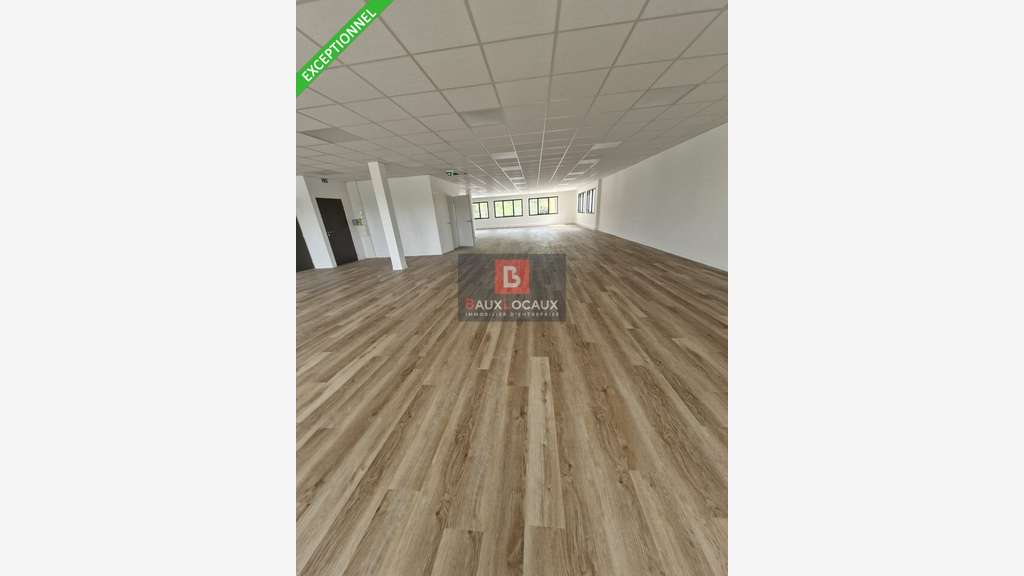 Vente bureaux divisibles neufs 831m² à Éguilles