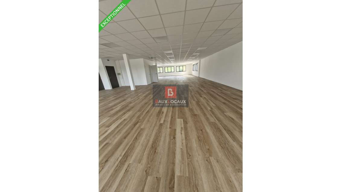 Vente bureaux divisibles neufs 831m² à Éguilles