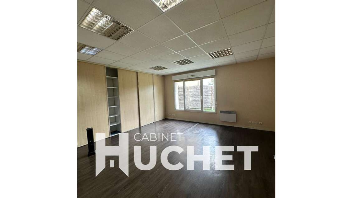Vente bureaux 220m² à Epron au Nord de Caen