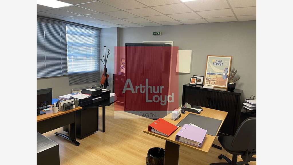 Bureaux 195m² proche sorties autoroute Agen
