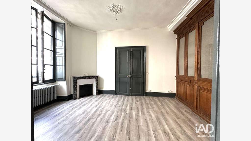 Vente bureaux 78m² centre-ville d'Étampes