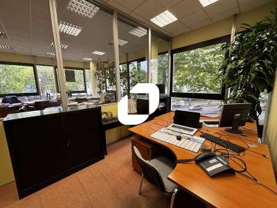 Vente Bureaux 161m² Evry courcouronnes