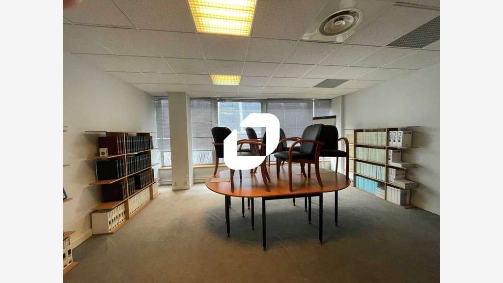 Vente Bureaux 250m² Evry courcouronnes