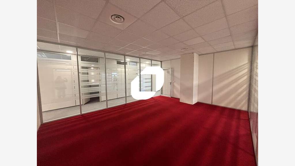 Vente Bureaux 1490m² Evry courcouronnes