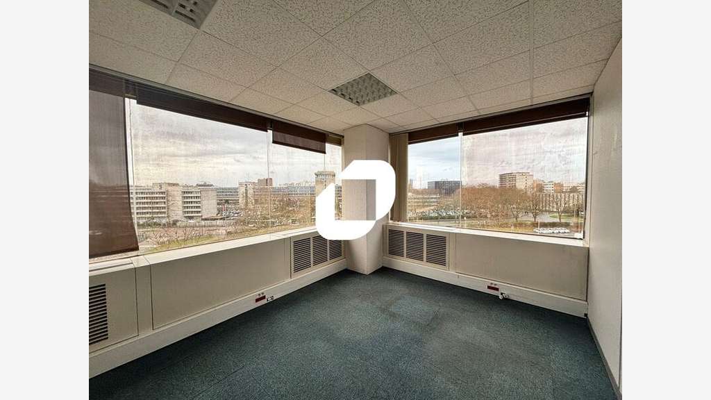 Vente Bureaux 1490m² Evry courcouronnes