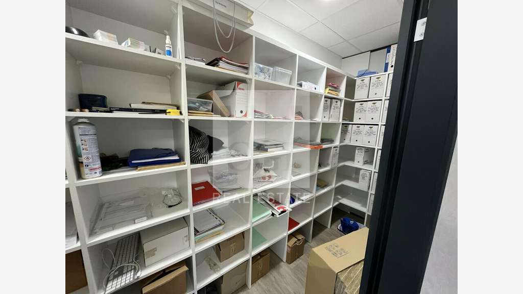 Bureaux rénovés de 71m² à vendre à Francheville