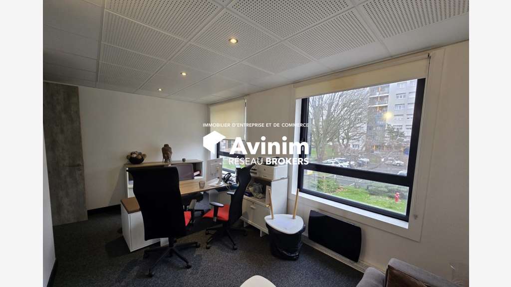 A vendre bureaux 108m² à Franconville Mairie