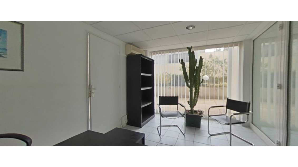 Bureaux locaux idéal pour investisseurs à Fréjus