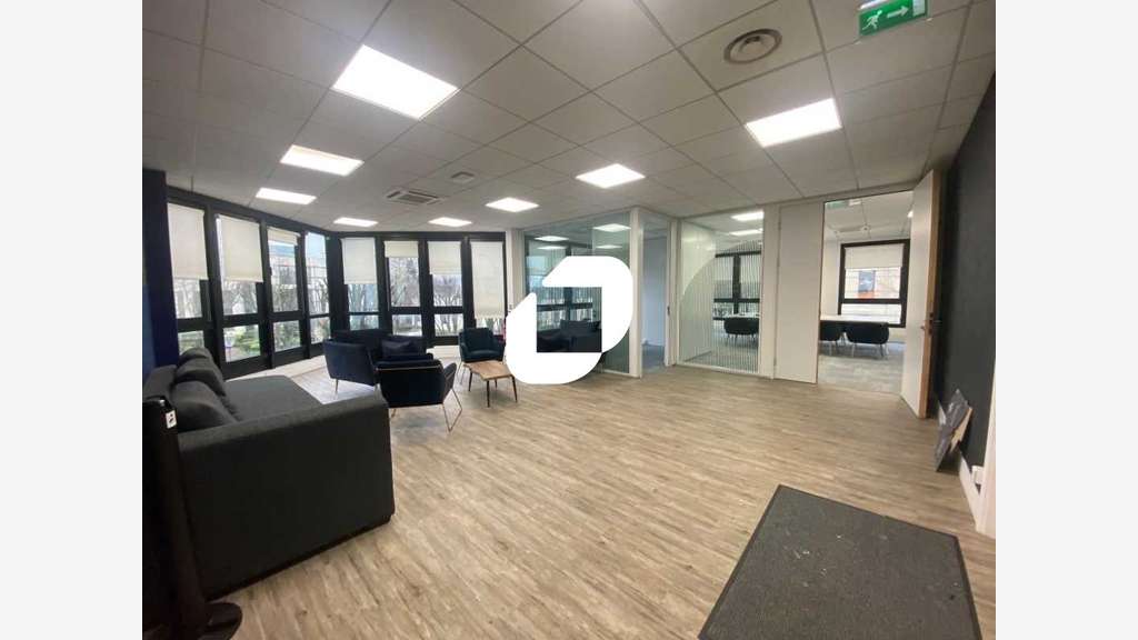Vente Bureaux 240m² Gennevilliers