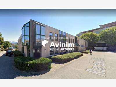 A vendre bureaux 79m² rénovés à Grenoble Alliers