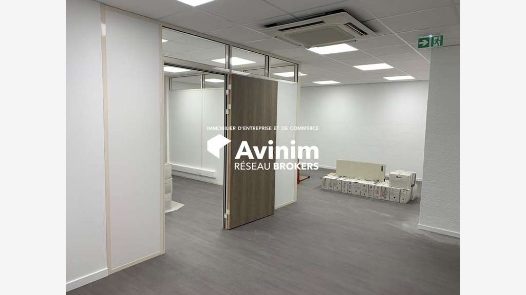A vendre bureaux 79m² rénovés à Grenoble Alliers