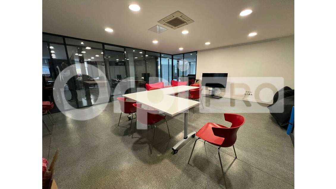 Vente plateau de bureaux zone ZFU Grigny A6/N104