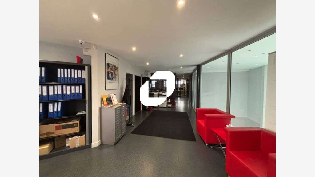 Vente Bureaux 254m² Grigny