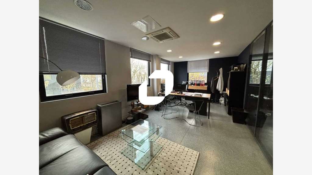Vente Bureaux 254m² Grigny