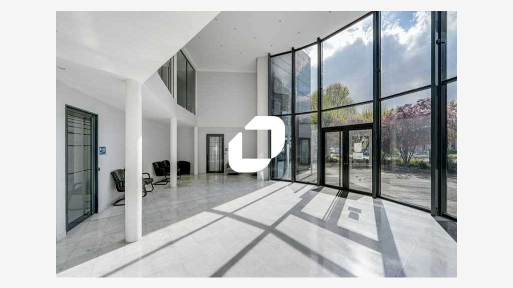 Vente Bureaux 254m² Grigny