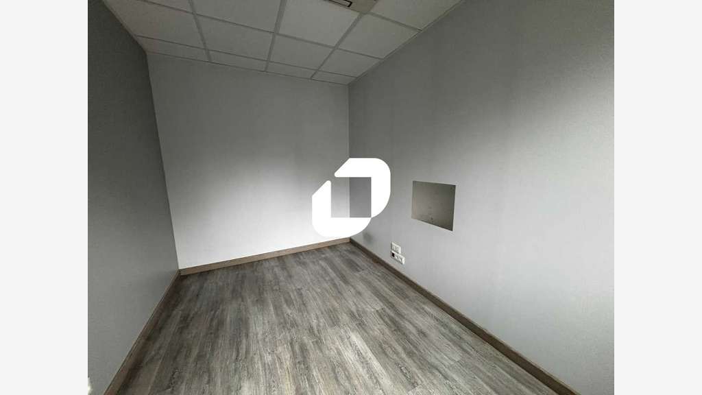 Vente Bureaux 100m² Grigny