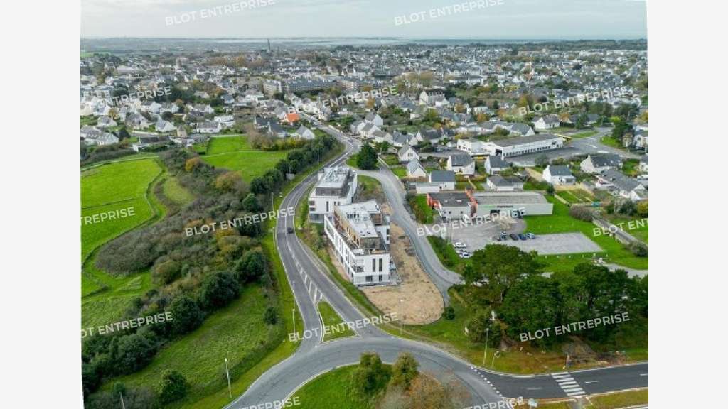 À vendre bureaux 168m² R+1 à l'Est de Guérande