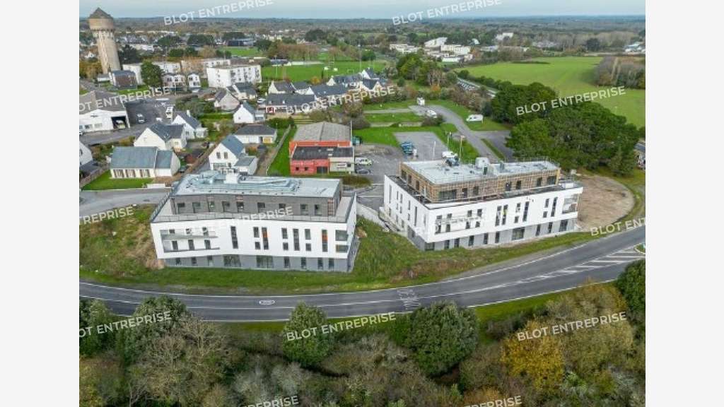À vendre bureaux 271m² R+2 à l'Est de Guérande