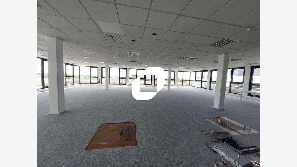 Vente Bureaux 406m² Guyancourt