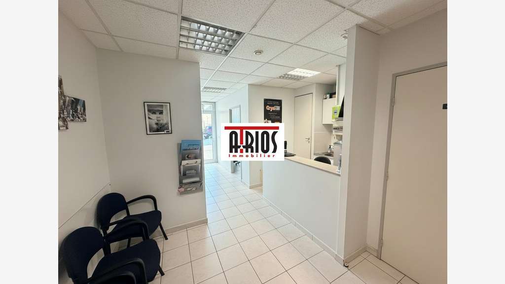 Vente bureaux de 60.15m² sur axe passant à Hyères