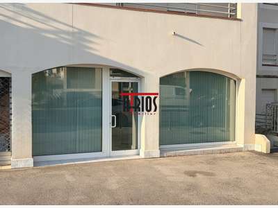 Vente bureaux de 60.15m² sur axe passant à Hyères