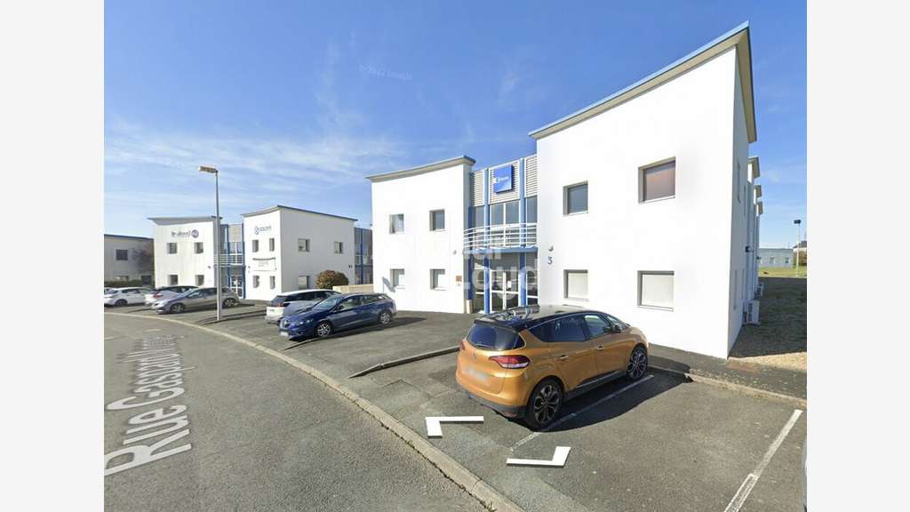 Immeuble de bureaux à vendre à Jaunay-Clan