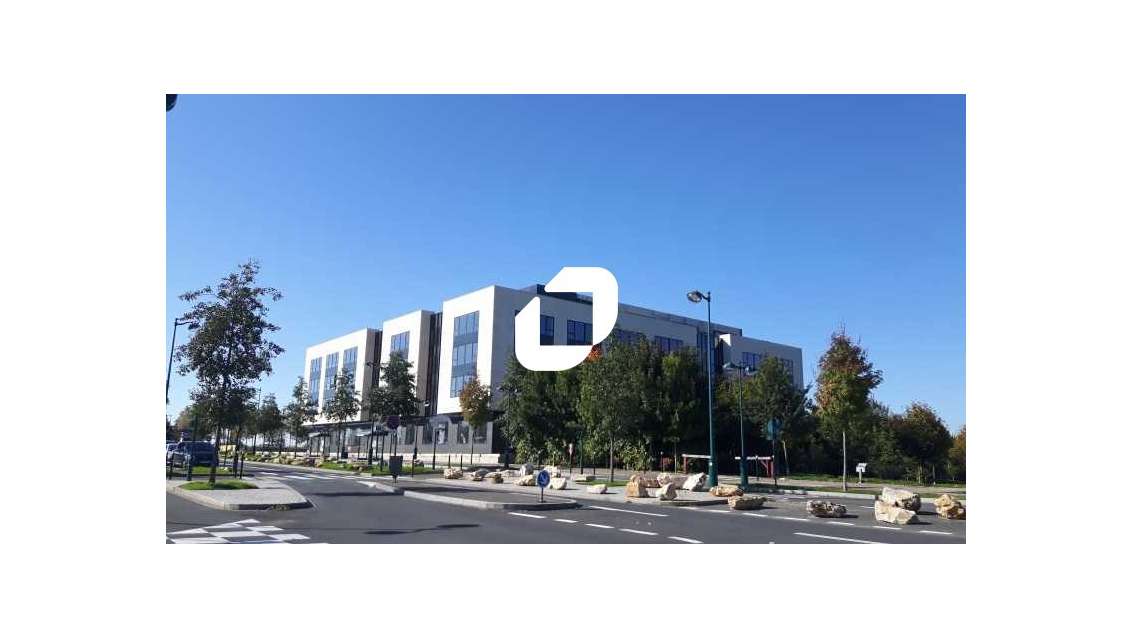 Vente Bureaux 2746m² Jossigny