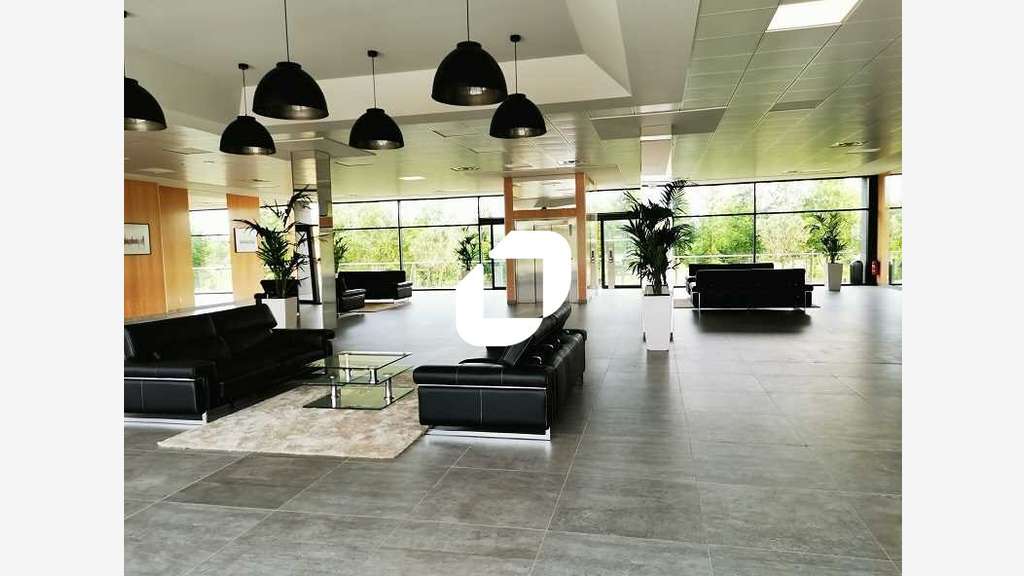 Vente Bureaux 2746m² Jossigny