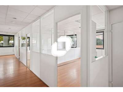 Vente Bureaux à Jouy-en-Josas