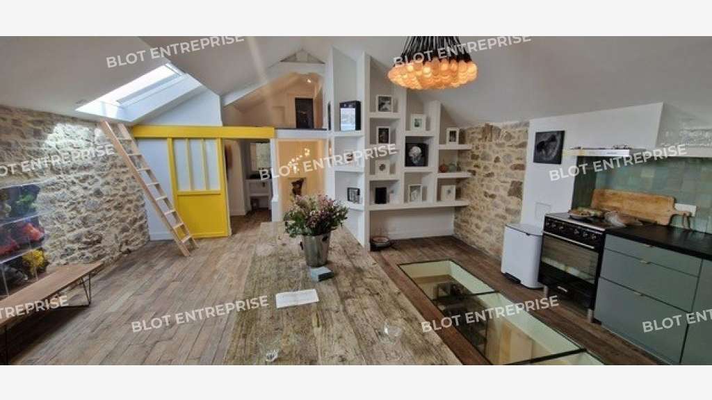 À VENDRE - BUREAUX - LOCAUX COMMERCIAUX - 95 M² -