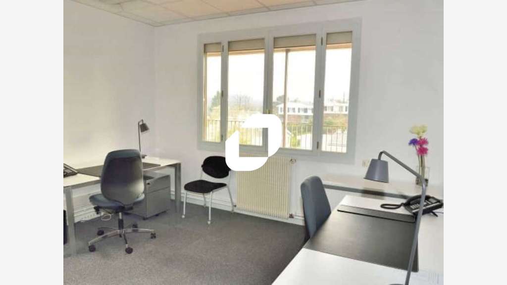 Vente Bureaux 100m² La celle saint cloud